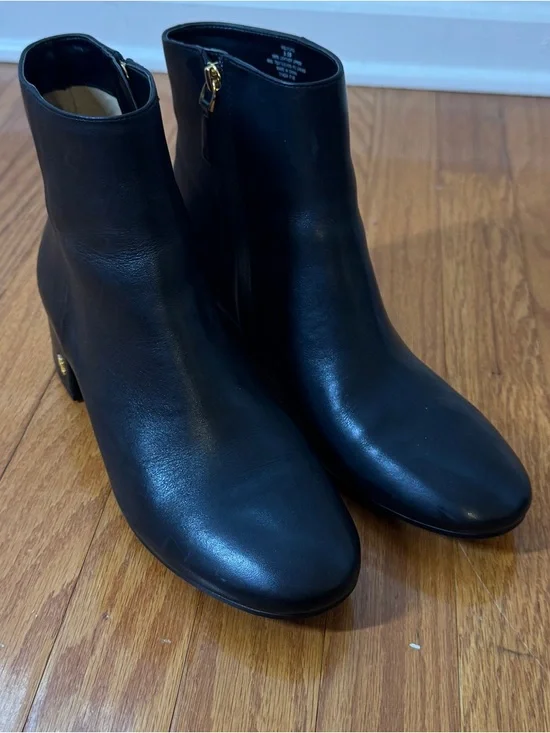 Lauren Ralph Lauren's Welford Women’s Black Leather Booties 9.5B - Picture 7 of 9